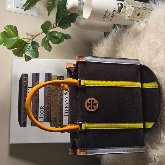 Tory Burch Handbags - Tory Burch NWOTs Canvas Colorblock Tote